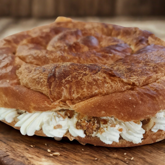 ensaimada nata y nueces